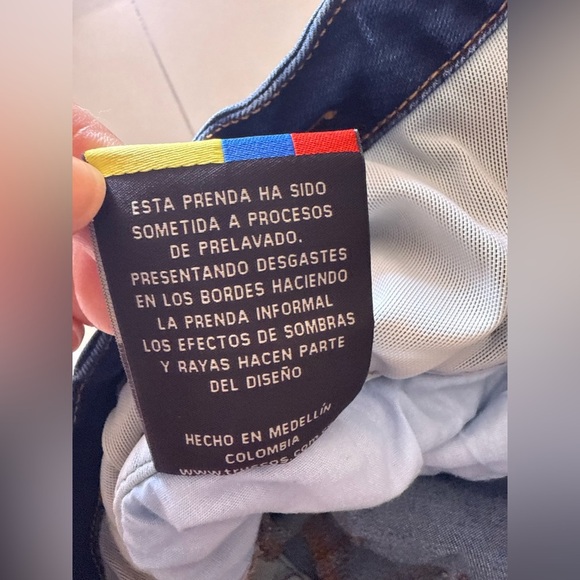 Tri'J Blue Denim Jeans - Picture 3 of 11